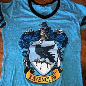 Blue kids medium raven claw t-shirt